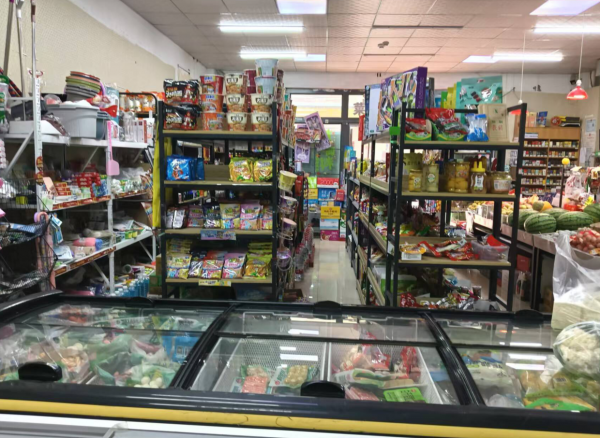 C13696位于昌吉市南公园西路经营中商超转让 C13696位于昌吉市南公园西路经营中商超转让