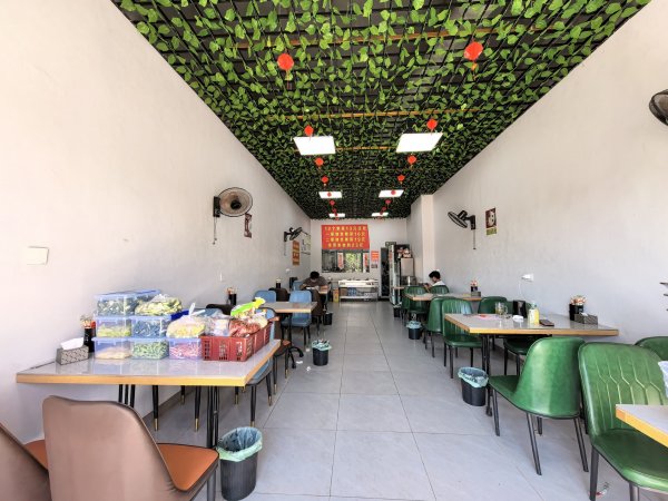 C13697西山九鼎商圈稳定经营中快餐店转让 C13697西山九鼎商圈稳定经营中快餐店转让