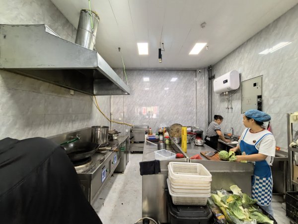 C13697西山九鼎商圈稳定经营中快餐店转让 C13697西山九鼎商圈稳定经营中快餐店转让