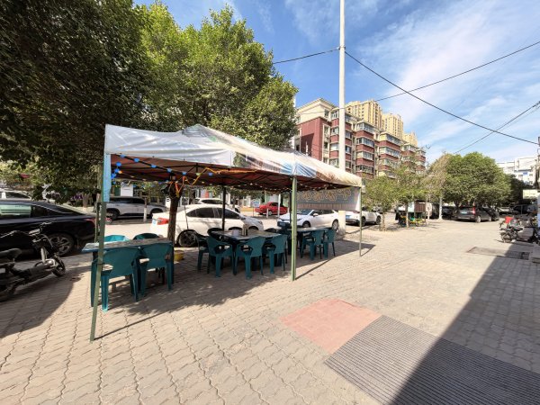 C13701米东区八方市场商圈经营中餐饮店转让 C13701米东区八方市场商圈经营中餐饮店转让