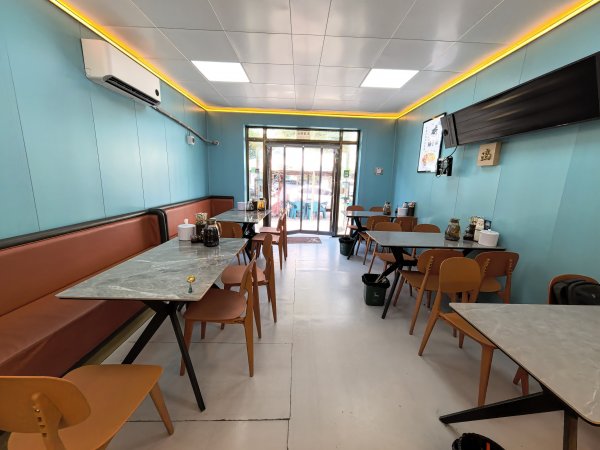 C13701米东区八方市场商圈经营中餐饮店转让 C13701米东区八方市场商圈经营中餐饮店转让