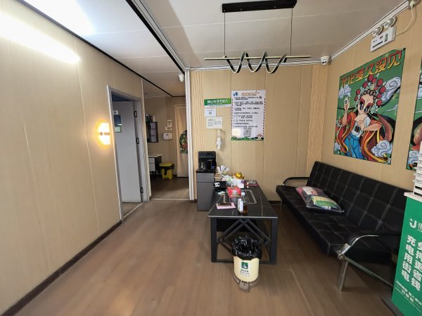 C13716米东区荷兰小镇稳定中棋牌室转让 C13716米东区荷兰小镇稳定中棋牌室转让