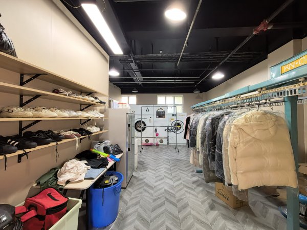 C13727九点阳光二期稳定经营5年老店干洗店转让 C13727九点阳光二期稳定经营5年老店干洗店转让