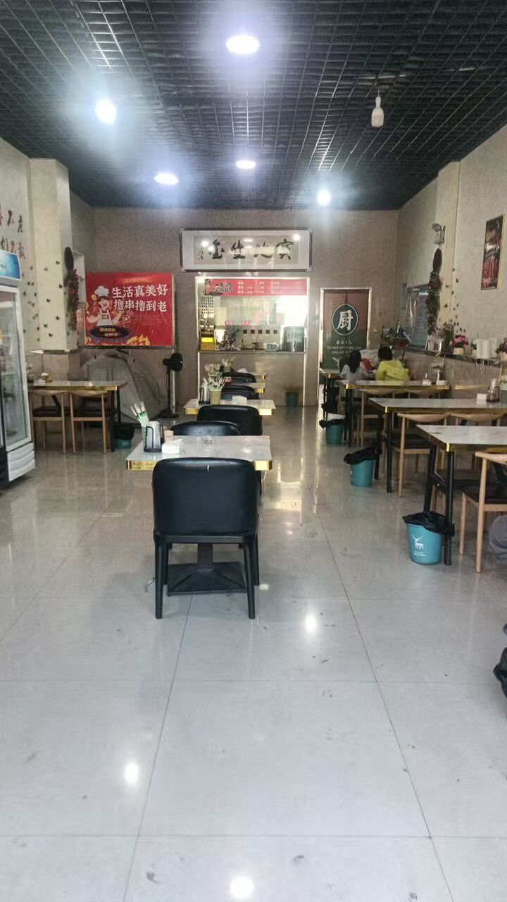 C13738位于五家渠市军垦新都西门附近餐饮店转让 C13738位于五家渠市军垦新都西门附近餐饮店转让