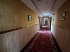 C13667阜康准噶尔路500号宾馆租售