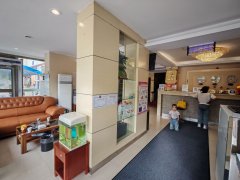 C13667阜康准噶尔路500号宾馆租售
