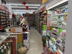 C13687新市区青海路翰墨府大门口加盟品牌每日每夜便利店转