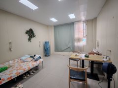 C13703五一农场大型小区外铺餐厅转让