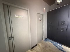 C13717会展片区绿城广场高端美容院转让