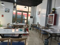 C13723位于昌吉市中山商务广场内经营中餐饮店转让