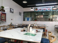 C13723位于昌吉市中山商务广场内经营中餐饮店转让