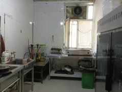 C13932位于阜康市富地康城商业街酒吧转让